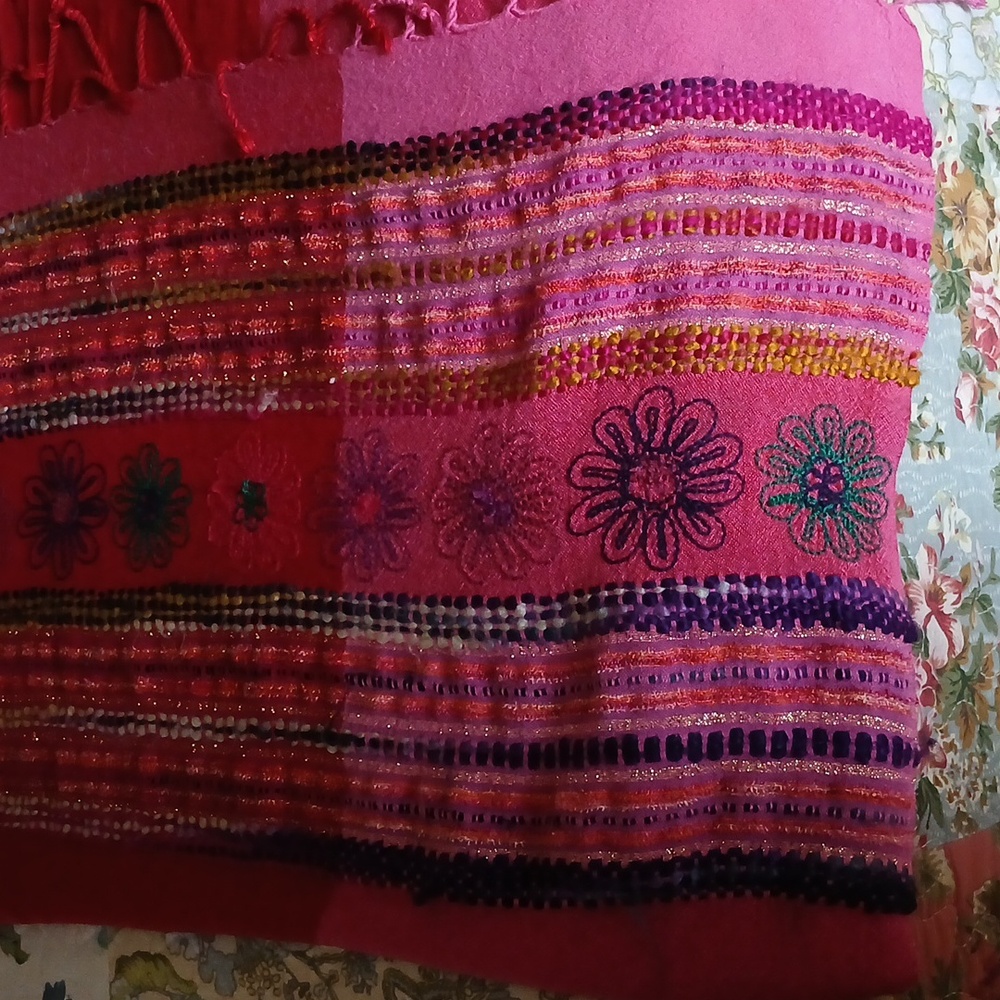 Boho Style colorful scarf - Picture 6 of 7